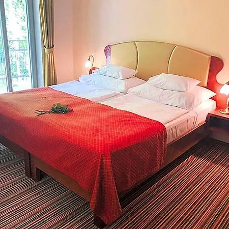 호텔 Parkhotel Forest