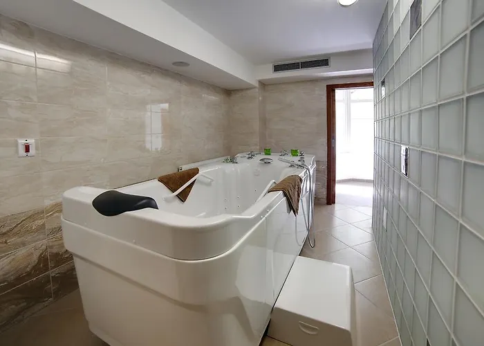 Parkhotel Forest 호텔 4*